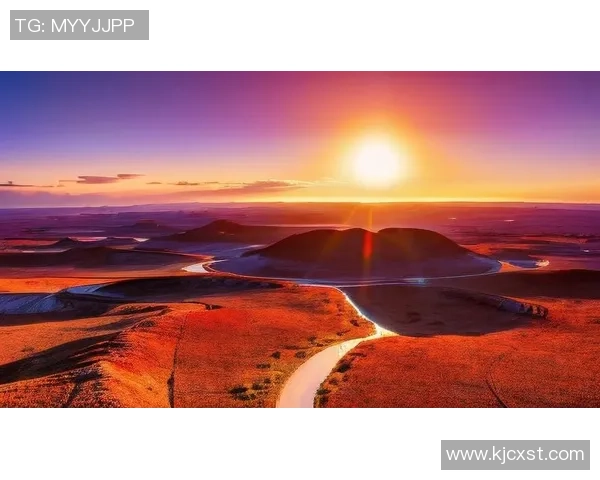 孤独的足球明星在晨曦中独自训练展现坚定信念与不屈精神的瞬间 孤独的足球明星在晨曦中独自训练展现坚定信念与不屈精神的瞬间